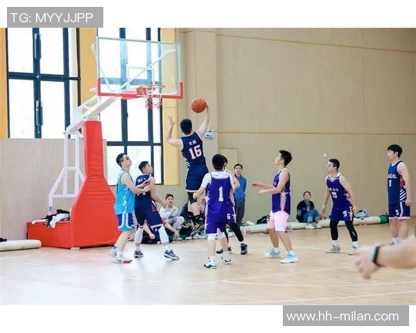 篮球与足球双星同框合影 展现跨界友谊与体育魅力